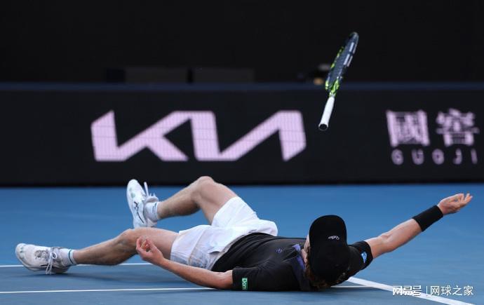 开云体育登录入口-王美丽激战奥胖，海峡组合输球，仨大师齐头并进，卫冕冠军赢德比